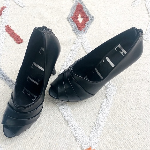 ELLE GENEVIE Platform Heels, Size 8 - Picture 3 of 6